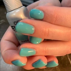 Meet your Posher, Daneva